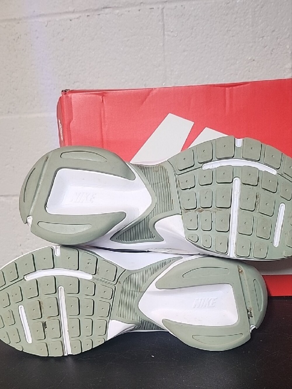 Nike Al8 - Picture 9 of 9